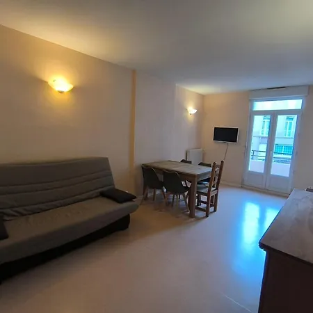Central Hotel