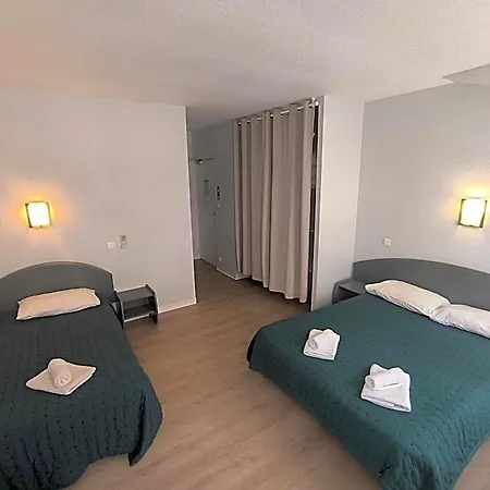 ホテル Central Hotel